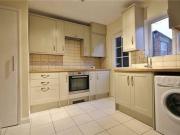 4 Bedrooms Terraced house for rent in Magna Road,...