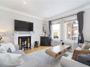 4 Bedrooms Terraced house for rent in Munster Road,...