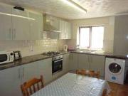 4 Bedrooms Terraced house for rent in Raphael Drive,...