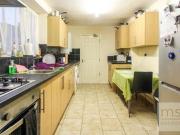 4 Bedrooms Terraced house for rent in Rothesay Avenue,...