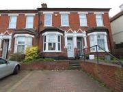 4 Bedrooms Terraced house for rent in Springhead Road,...