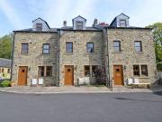 4 Bedrooms Terraced house for rent in Sycamore Court,...