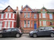 4 Bedrooms Terraced house for sale in Carlton Road,...
