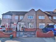4 Bedrooms Terraced house for sale in Grasmere Avenue,...