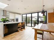 4 Bedrooms Terraced house for sale in Nottingham Road,...