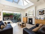 4 Bedrooms Terraced house for sale in Thornton Avenue,...