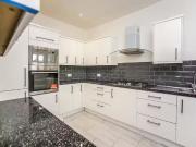 4 bedrooms Terraced house to rent in Rainham,...