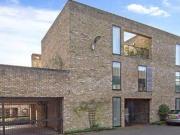 4 Bedrooms Town house for rent in Gilmour Road,...