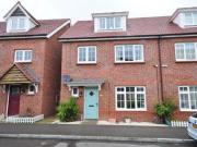 4 Bedrooms Town house for rent in St. Catherines Road,...
