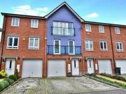 4 Bedrooms Town house for sale in Chadwick Road,...