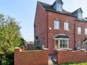 4 Bedrooms Town house for sale in Durham Way, Parkgate,...