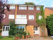 4 Bedrooms Town house for sale in Melrose Place, Watford...