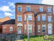4 Bedrooms Town house for sale in Walker Crescent,...