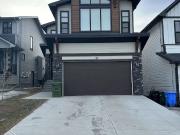 4 bedrooms with double garage house for rent Rock land...