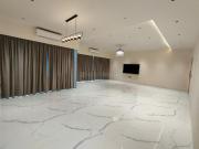 4 BHK Apartment in Andheri West for rent Mumbai. The...