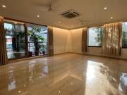 4 BHK Apartment in Bandra West for rent Mumbai. The...