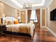 4 BHK Apartment in Vile Parle West for resale Mumbai....