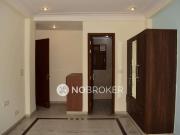 4 BHK Flat In Standalone Building for Rent In Rajouri Garden