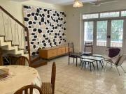 4 BHK Villa in Juhu for resale Mumbai South West. The...