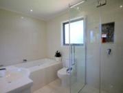 4 Bixa Street SOUTHPORT, QLD, 4215