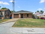 4 Br, 2 bath, Single Family 417 Cleaves