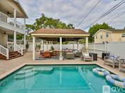 4 BR, 3.5 BA Apartment 4935 2nd Avenue North, St....