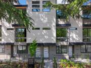 4 Br, 4 bath, Townhouse/Brownstone/RowHouse 9123 50th Ave S