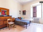 4 camere da letto, Rome Rome 00185 LS54279903