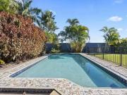 4 Canberra Court, Mermaid Waters, QLD 4218