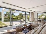 4 chambres, Antibes Provence Alpes Côte d'Azur 06160...