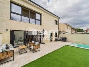 4 chambres, Le Haillan Aquitaine 33185 95542447