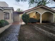 4 Dorm en Suite Galería Quincho 1.500mts2 Terreno Casa...