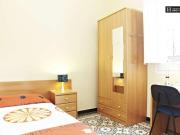 4 Dormitorio Shared Living/Roommate Barcelona Barcelona... 4 Dormitorio Shared Living/Roommate Barcelona Barcelona...