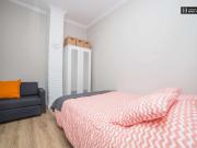 4 Dormitorio Shared Living/Roommate Valencia Valencia... 4 Dormitorio Shared Living/Roommate Valencia Valencia...