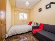 4 Dormitorio Shared Living/Roommate Valencia Valencia...