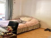 4 double bedroom flat set over two floors with access to...