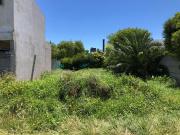 4 entre 499 y 500, Gonnet Lote en VENTA