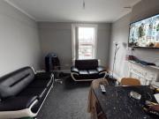 4 flat 2 Headingley Avenue, Leeds, ls6 3ep