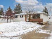 4 Gilmore Avenue, Sherwood Park, AB, T8A 2X8 house for...
