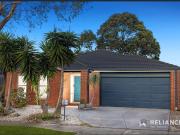 Modern Family Living in a Quiet Court Location