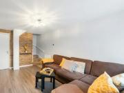 4 Hertford Walk, London, DA17 5JW, United Kingdom | 2...