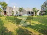 4 Kanal Fully Furnished Farmhouse In A High Status Gated...