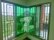 4 Marla Commercial Flat For Rent Paragon City
