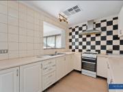 Spacious Family Home with Pool and Self Contained Granny...