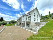 4 neue, grosszügige 5 bis 7.5 Zi EFH mit weiter Aussicht...