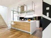 4 PIÈCES ATYPIQUE EN DUPLEX TRAVERSANT AVEC 2 BALCONS à...