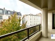 4 pièces refait à neuf + 2 parkings + cave