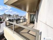 4 pièces vide + balcon + 2 parkings + cave