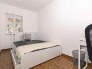 4 quarto, Lisbon Lisbon 1800 243 54277803