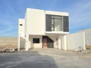 4 RECAMARAS, 4 BAÑOS COMPLETOS EN COLINA NORTE